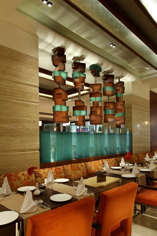 Mahagun Sarovar Portico